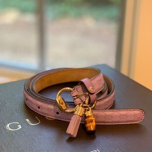 Gucci logo embossed women’s leather belt